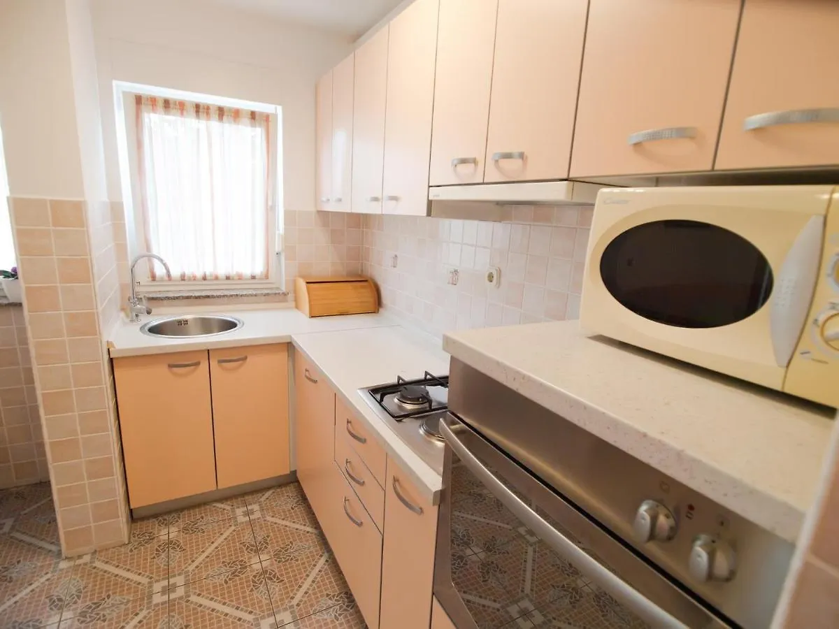 Apartments With A Parking Space Vinkuran, Pula - 21016 Medulin Croatia
